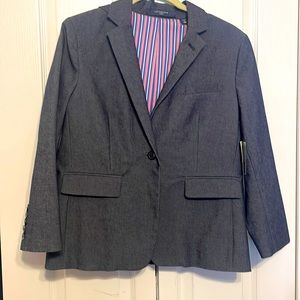 LAST CHANCE: NWT 10 petite Liz Claiborne denim jacket